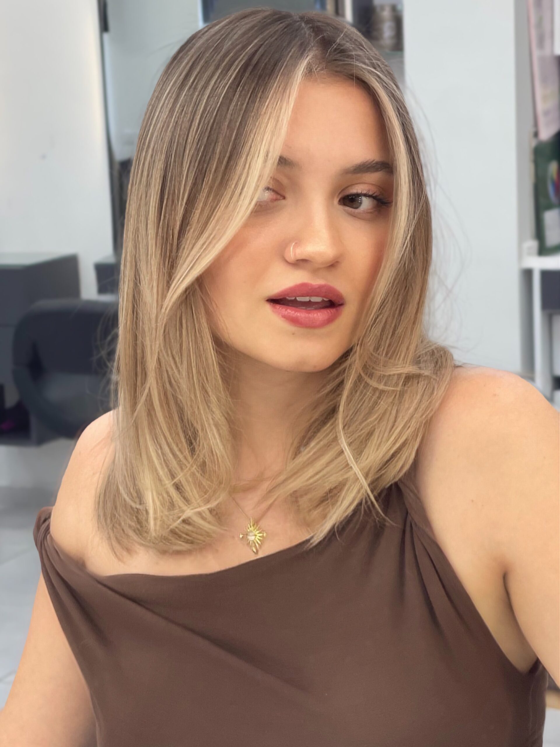 ✨ AIR TOUCH ✨ #airtouchbalayage #blondehair #hairartistry #i̇zmi̇r #izmirbayraklı HairArtist: @basarrsoylu